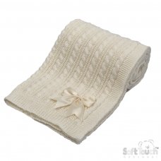 ABP16-C: Cream Cable Knit Wrap